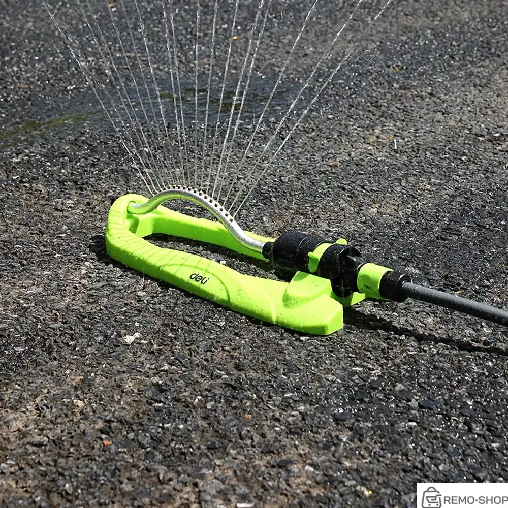 Дождеватель-разбрызгиватель осциллирующий веерный Deli DL581303 17 латунных сопел, площадь орошения до 350кв.м, плавная регулировка расстояния распыления, диаметр шланга 3/4", корпус из ударопрочного пластика фото 2